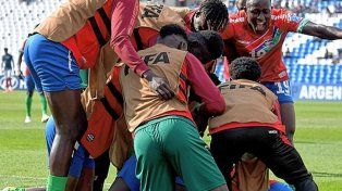 Gambia complicó a Francia y se metió en octavos de final