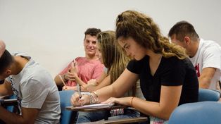 La Universidad del Gran Rosario permite empezar una carrera desde el mes de agosto.
