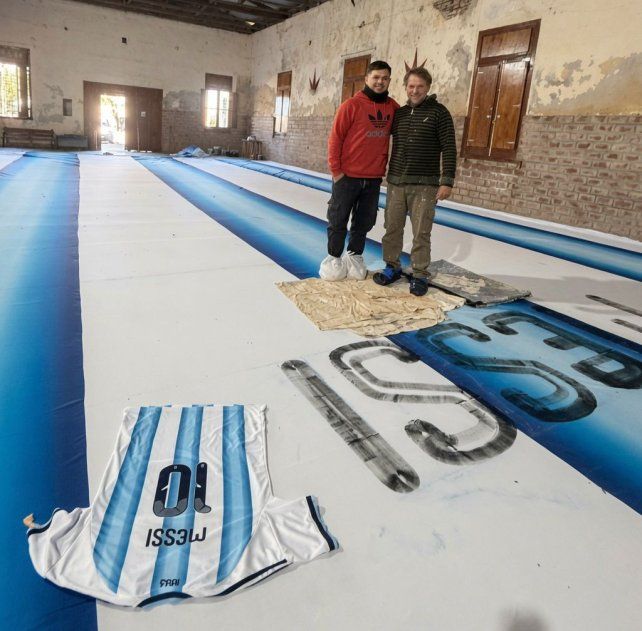 La camiseta argentina de Messi fue confeccionada en Serodino.