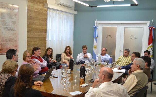 Integrantes de la Cámara de Supermercados visitaron el Concejo Municipal