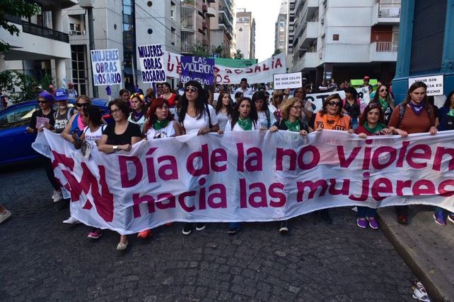 Rosario marchó y reclamó contra la violencia hacia las mujeres