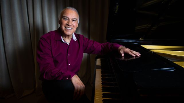 En casi 50 años de carrera solista creó más de 700 canciones