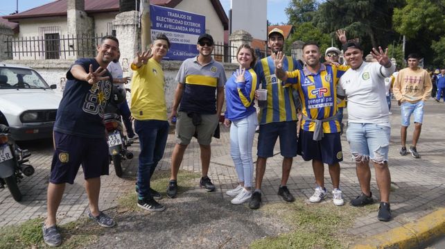 Los canallas copan las inmediaciones al Gigante de Arroyito y la ciudad palpita el clásico