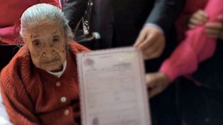 Esperó 117 años para tener el certificado de nacimiento y murió días después de recibirlo