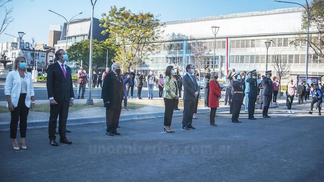 Paraná: autoridades en el Acto del Día de la Independencia