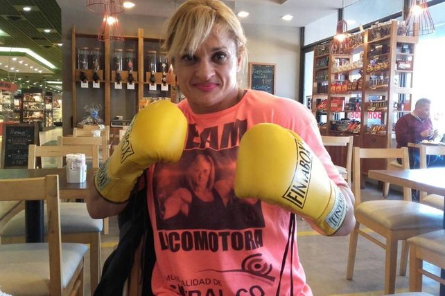 Todo listo para una charla motivacional y una clase de boxeo de Alejandra Oliveras