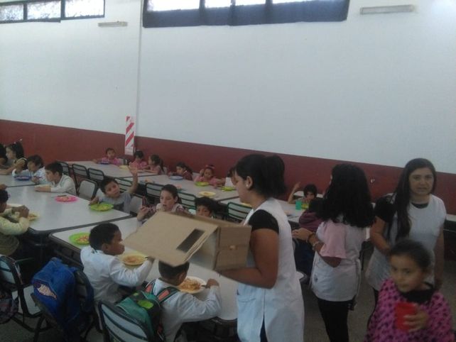 Comedores no se toman vacaciones y garantizan a los niños el derecho al alimento