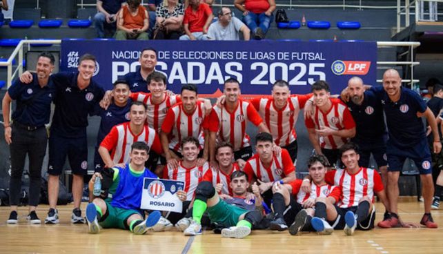 Selección Rosarina de futsal. El representativo dirigido por Nicolás Bellingeri ganó sus dos partidos y apunta a las semifinales.&nbsp; &nbsp; 