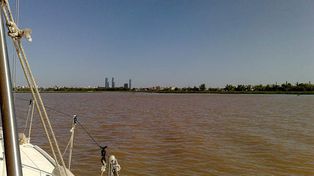 Un muerto al estrellarse una avioneta en la zona de islas frente a Rosario