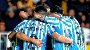 Racing sufrió en el final en Chile pero ganó y es líder en su grupo