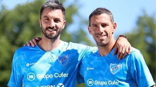 Ignacio Scocco y Maximiliano Rodríguez seguirán jugando juntos y en febrero tendrán su debut con un amistoso.