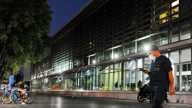 Murió en el Heca una mujer que había sido baleada en su casa de barrio Tablada