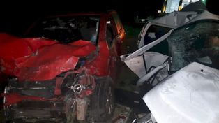Choque: dos jóvenes muertas y una grave
