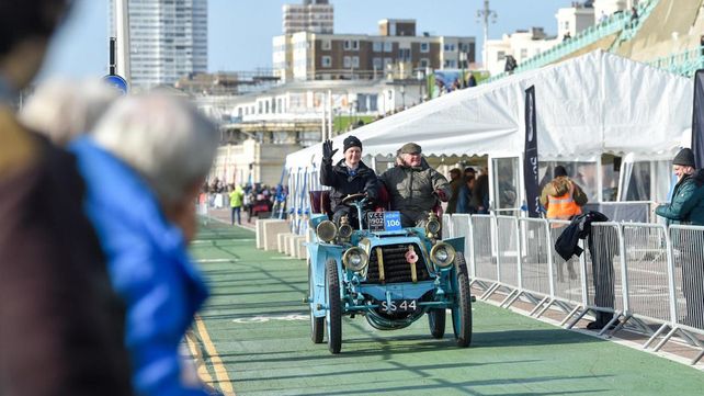 La clásica carrera de los autos más antiguos de Londres