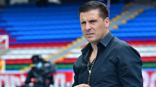 Juan Cruz Real, el DT que aparece como una opción en Unión