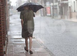 Llegó la lluvia y renovaron el alerta por probables tormentas fuertes para la región