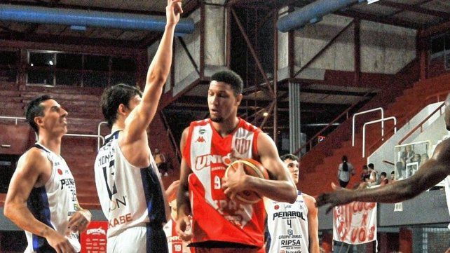 El pivote cubano Pedro Bombino se va de Unión después de cuatro temporadas.