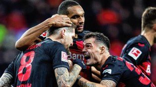 Bayer Leverkusen venció a Mainz 05 y no afloja en Alemania