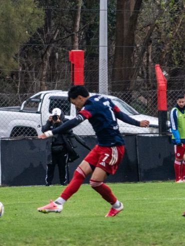 Leones FC se impuso a Cambaceres jugando en el predio de Newells por primera vez