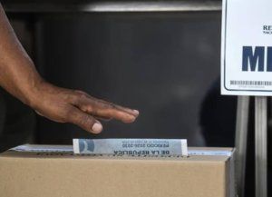 Elecciones en Colombia: Abelardo de la Espriella e Iván Cepeda se enfrentan en el balotaje