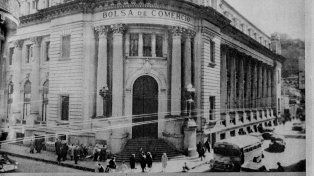 El histórico edificio de la Bolsa se inauguró en 1929. El proyecto del arquitecto Raúl R. Rivera fue seleccionado como ganador en una convocatoria pública