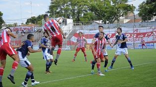 Un duro golpe para Atlético Paraná en el Regional Amateur