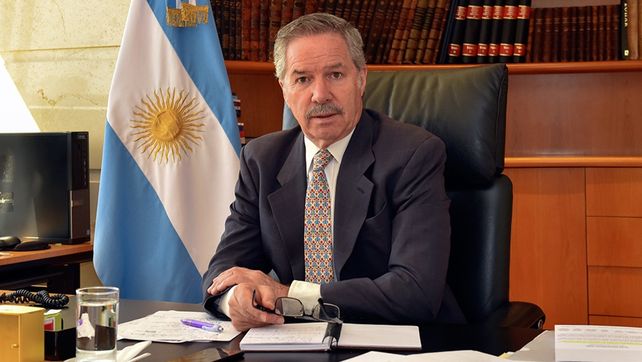 El canciller Felipe Sol&aacute; coordin&oacute; las gestiones simult&aacute;neas necesarias en varios pa&iacute;ses asi&aacute;ticos para posibilitar el regreso de los ciudadanos argentinos.