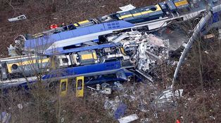 Suman diez los muertos y 150 heridos tras el choque de dos trenes en Alemania