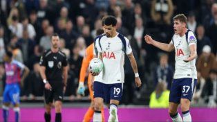 La desazón de los jugadores del Tottenham.