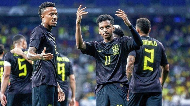 Brasil no tuvo piedad con la débil Guinea