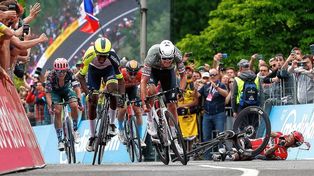 Sepúlveda y Richeze quedaron lejos de la punta tras la 1ª etapa del Giro de Italia