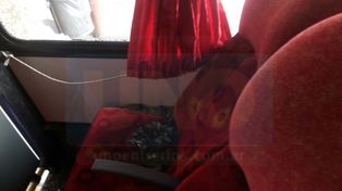 Atacaron a piedrazos y dañaron un micro en la ruta 168