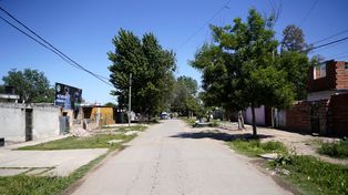 Violencia y narcomenudeo en Magaldi al 8700, escenario de los crímenes de David Quiroz y Alexis Fernández.