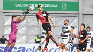 Newells fue una decepción y Claypole lo eliminó de la Copa Argentina