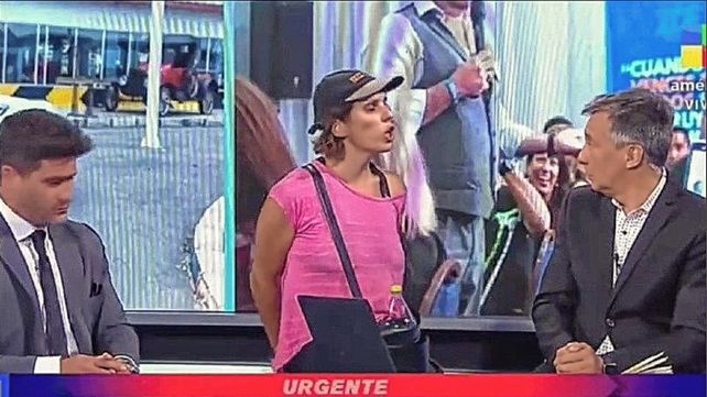 Rolando Graña fue sorprendido por la mujer en su programa de la América