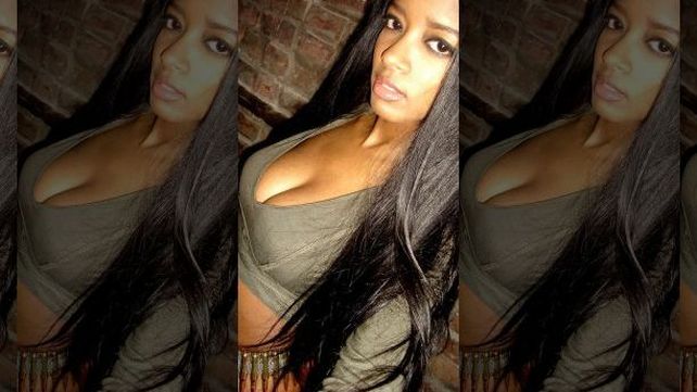 Una ex chica Playboy se tiró de un piso 25 junto con su hijito