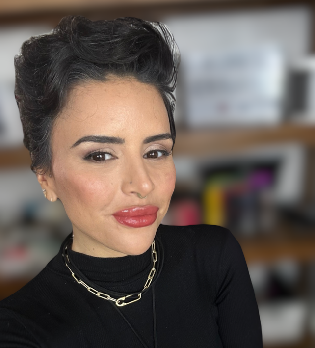 Silvina Care se especializa en estética de cejas y pestañas, pero atiende distintos tipos de procedimientos faciales y de manos en su espacio Brows & CO.