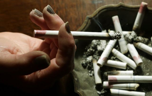 Más de 30 mil adolescentes de entre 13 y 15 años dejaron de fumar