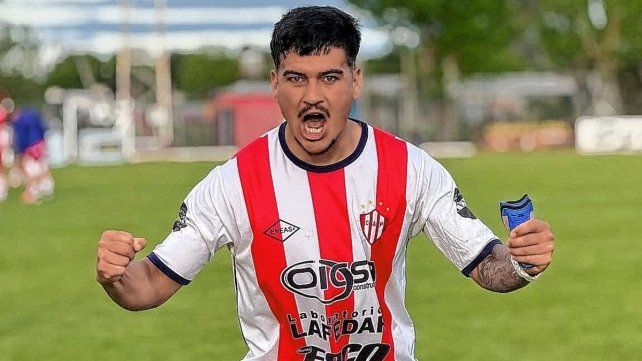 Regional Amateur: Atlético Paraná sacó ventajas en Pronunciamiento