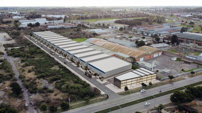 El nuevo complejo industrial tiene 25.350 m2 donde se levantarán 16 naves de 972 m2 cada una sobre lotes de casi 1.350.