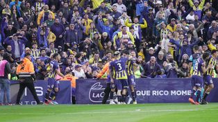 Central venció a Newells con gol de Mallo tras un tiro libre del ingresado Malcorra