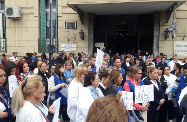 Pedidos de justicia por Cecilia Burgadt.