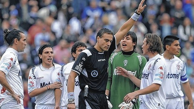 Brazenas: Yo tenía que dirigir, no empatizar con Huracán