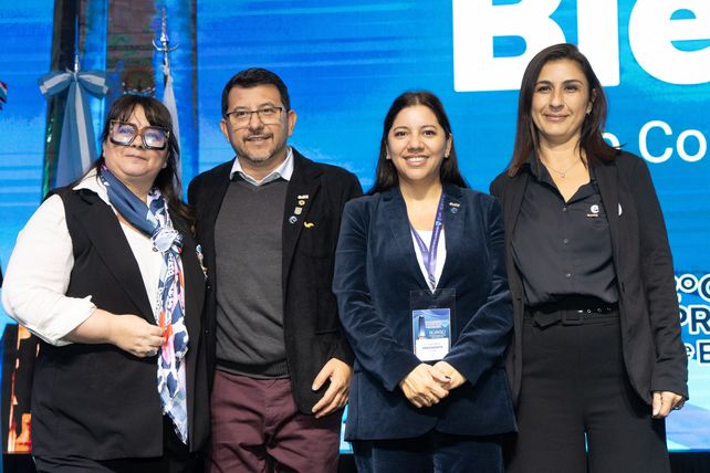 Hugo Pallas, Luís Perretta, Soledad Chocobar, Nelly Guaymas, Andrea Fortino, Silvina Pollastrini