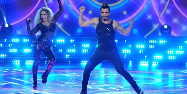 La abogada hot no se aguantó que salga a la luz un triste episodio de su vida y dejó el Bailando