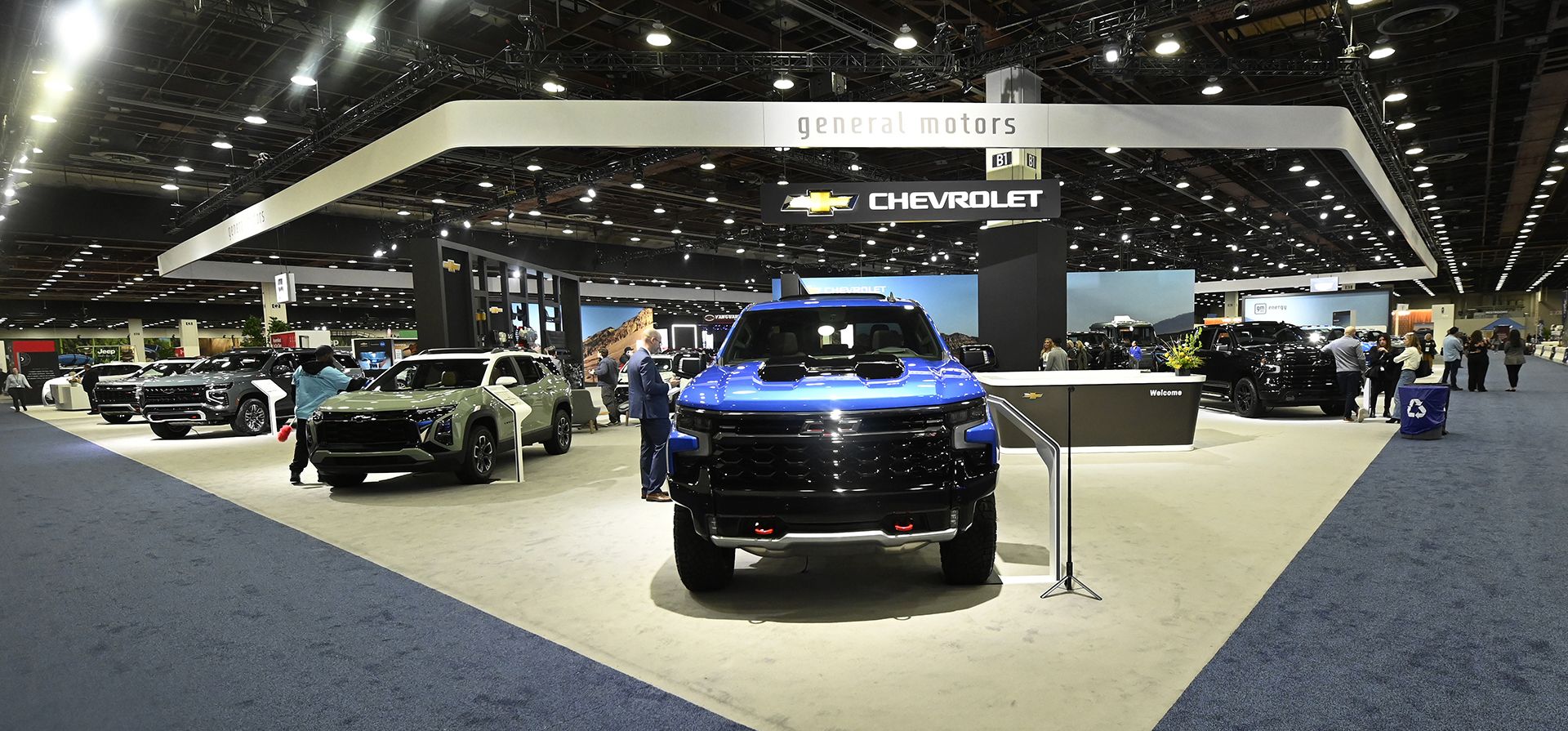 Una Silverado ZR2 2025, en primer plano, en el stand de General Motors, Salón del Automóvil de Detroit, el viernes 10 de enero de 2025, en Detroit. (Foto AP/José Juárez) Una Silverado ZR2 2025, en primer plano, en el stand de General Motors, Salón del Automóvil de Detroit, el viernes 10 de enero de 2025, en Detroit. (Foto AP/José Juárez)