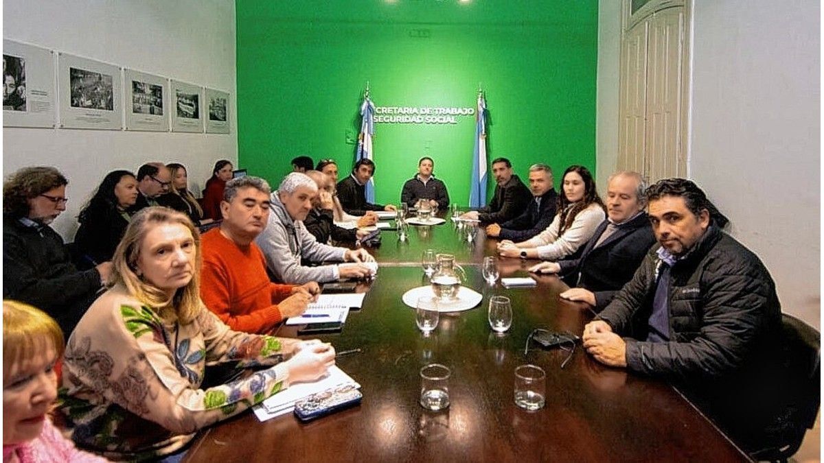 Agmer, y otros gremios docentes, volvieron a rechazar "la escasa propuesta salarial del Gobierno"