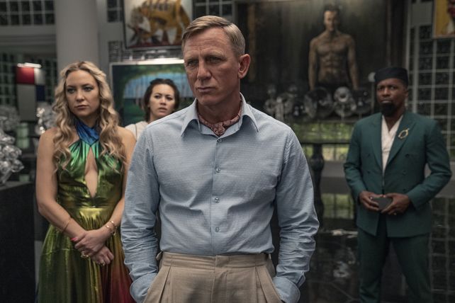 Daniel Craig y Kate Hudson se destacan en un elenco plagado de figuras.