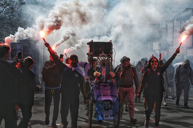 Peregrinación a Luján con pasacalles de tinte político y social de trasfondo