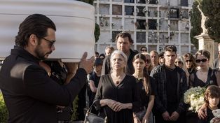 Dos Tumbas, la serie de crimen y misterio del momento